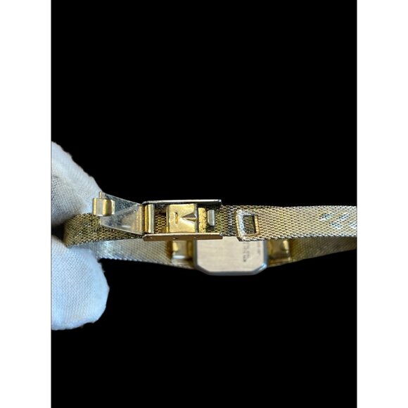 Armitron E. Gluck Corp 25/4136 Gold Tone Quartz Movement Ladies Mesh Band Wrist main image 9